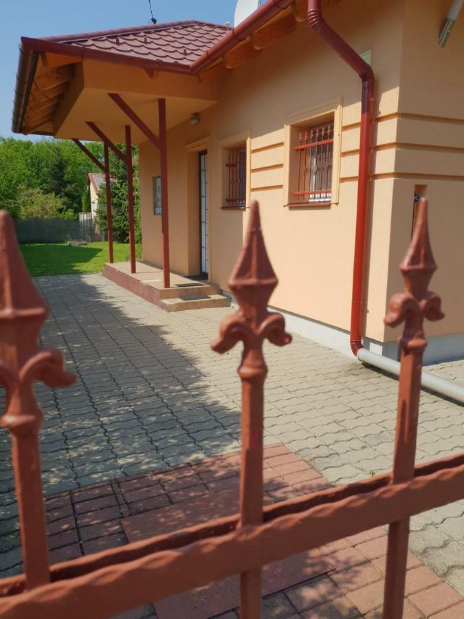 Zseki Apartman Hajdúszoboszló Eksteriør billede